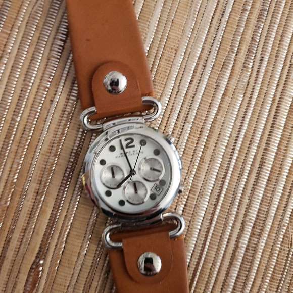 MARC by Marc Jacobs genuine leather watch - Picture 5 of 6